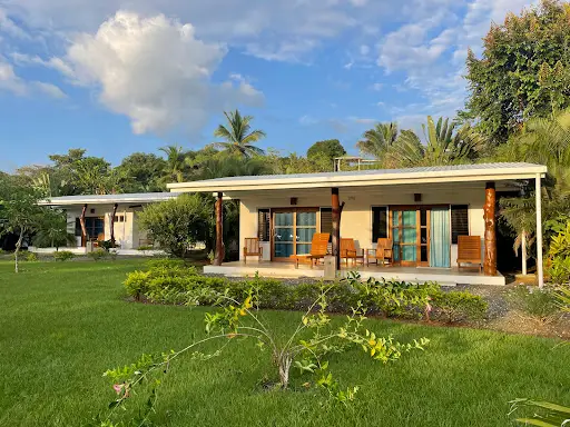 Salvatierra Beachfront Hotel en Nandayure